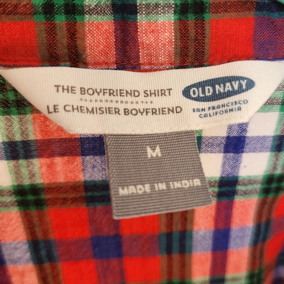 Old Navy Women's The Boyfriend Shirt Red and Green Plaid Button-Down Shirt - Picture 3 of 3